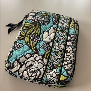 Vera Bradley Island Blooms Floral Quilted Zipper Pouch, 8 x 6 x 1